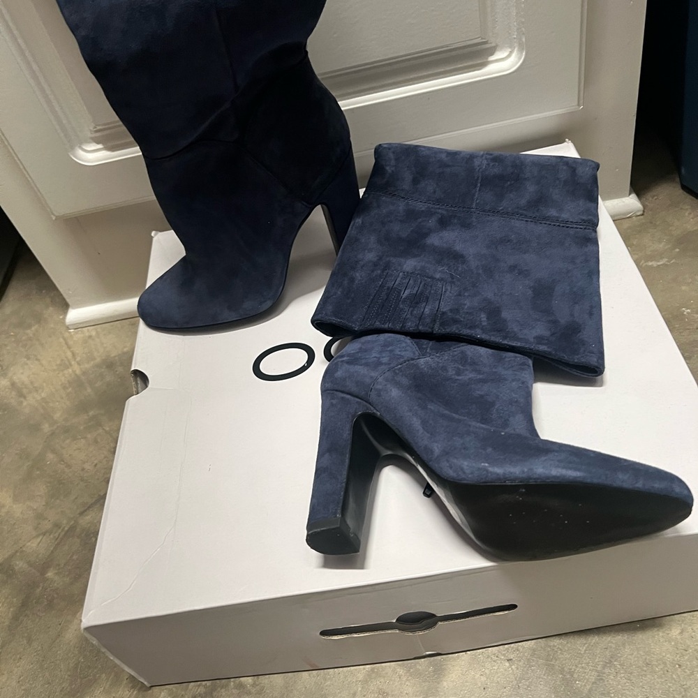 Knee High Aldo boots - Picture 2 of 7